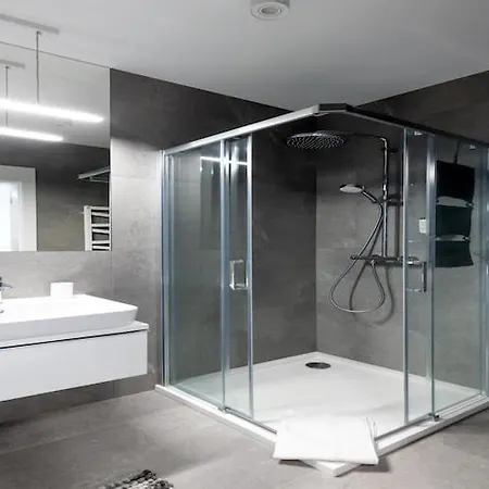 Comfortable For 4 People, Apartament *