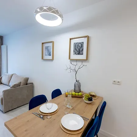Comfortable For 4 People, Apartament *